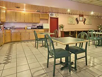 Castle Inn & Suites By Oyo Lawton 