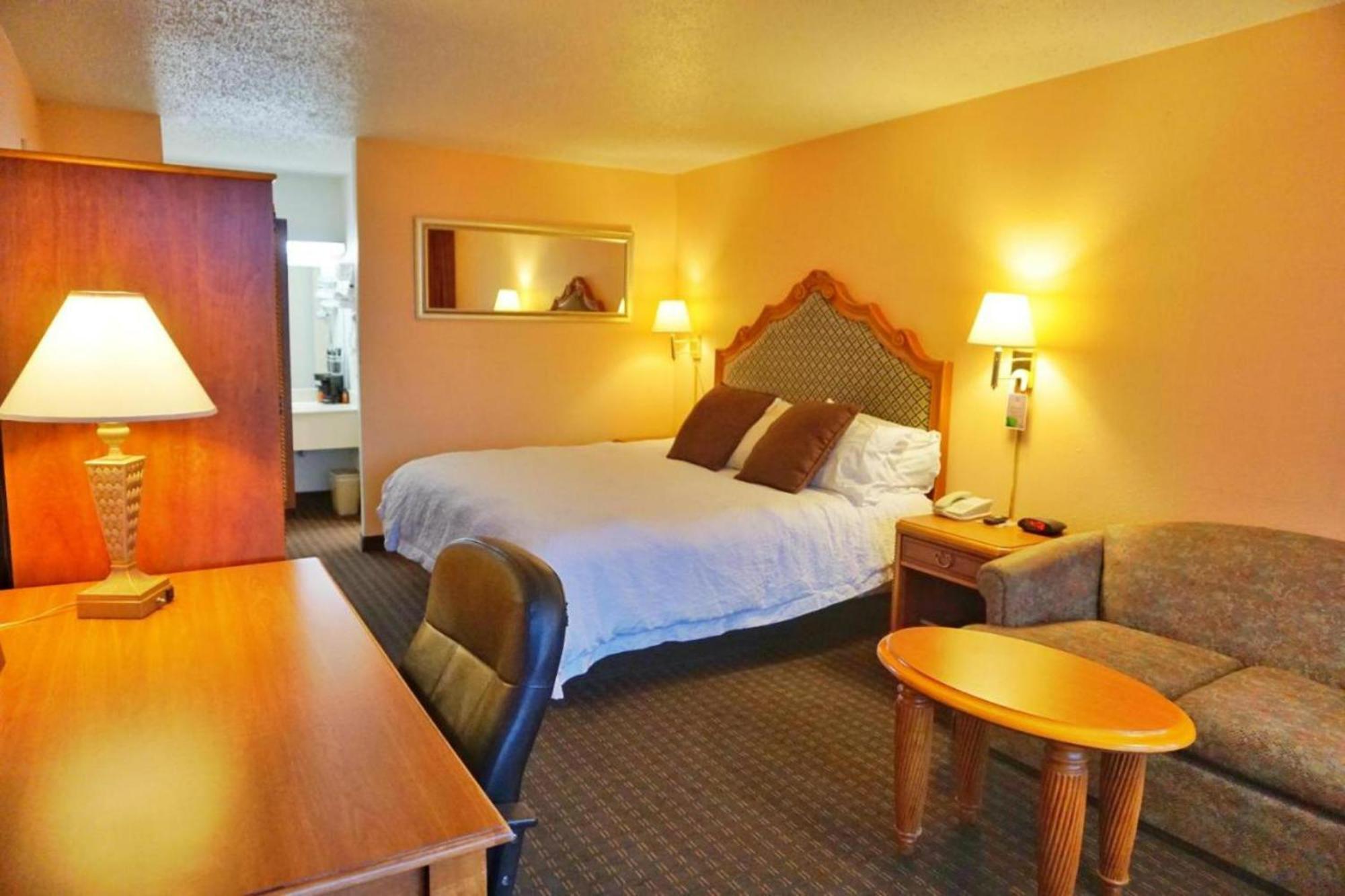 Motel Castle & Lawton